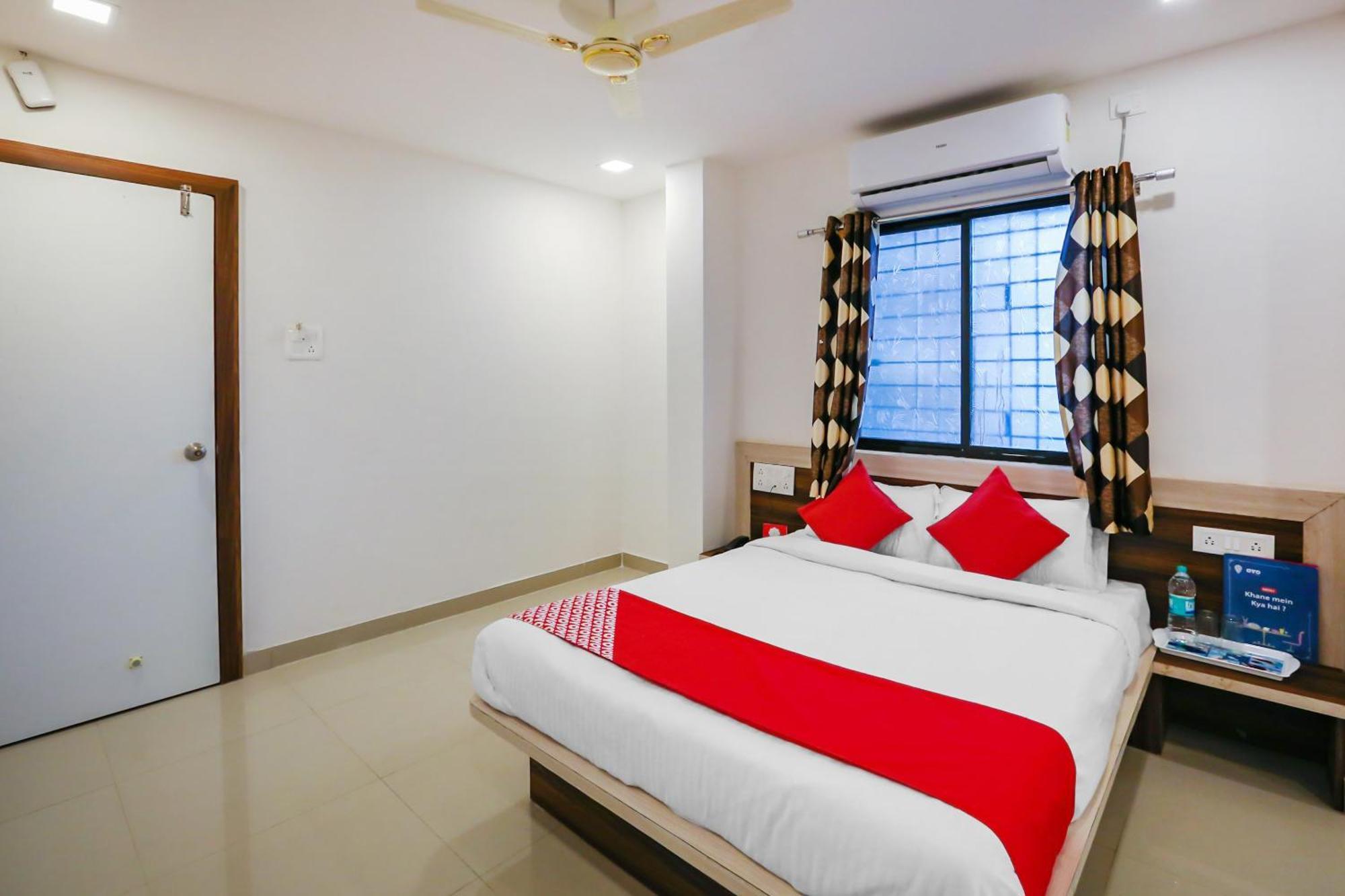 Hotel O Pingara Executive Phursungi Ngoại thất bức ảnh
