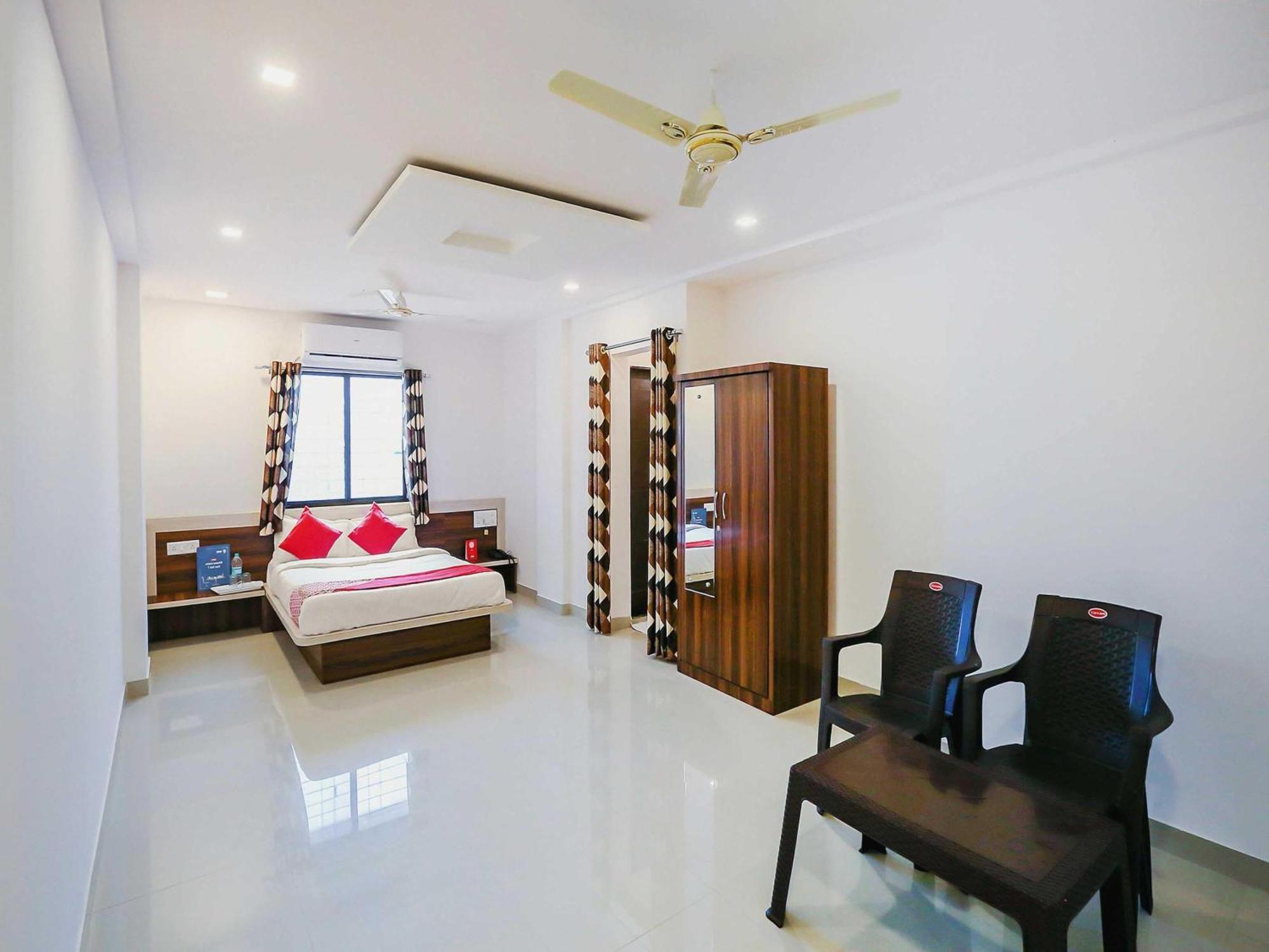 Hotel O Pingara Executive Phursungi Ngoại thất bức ảnh