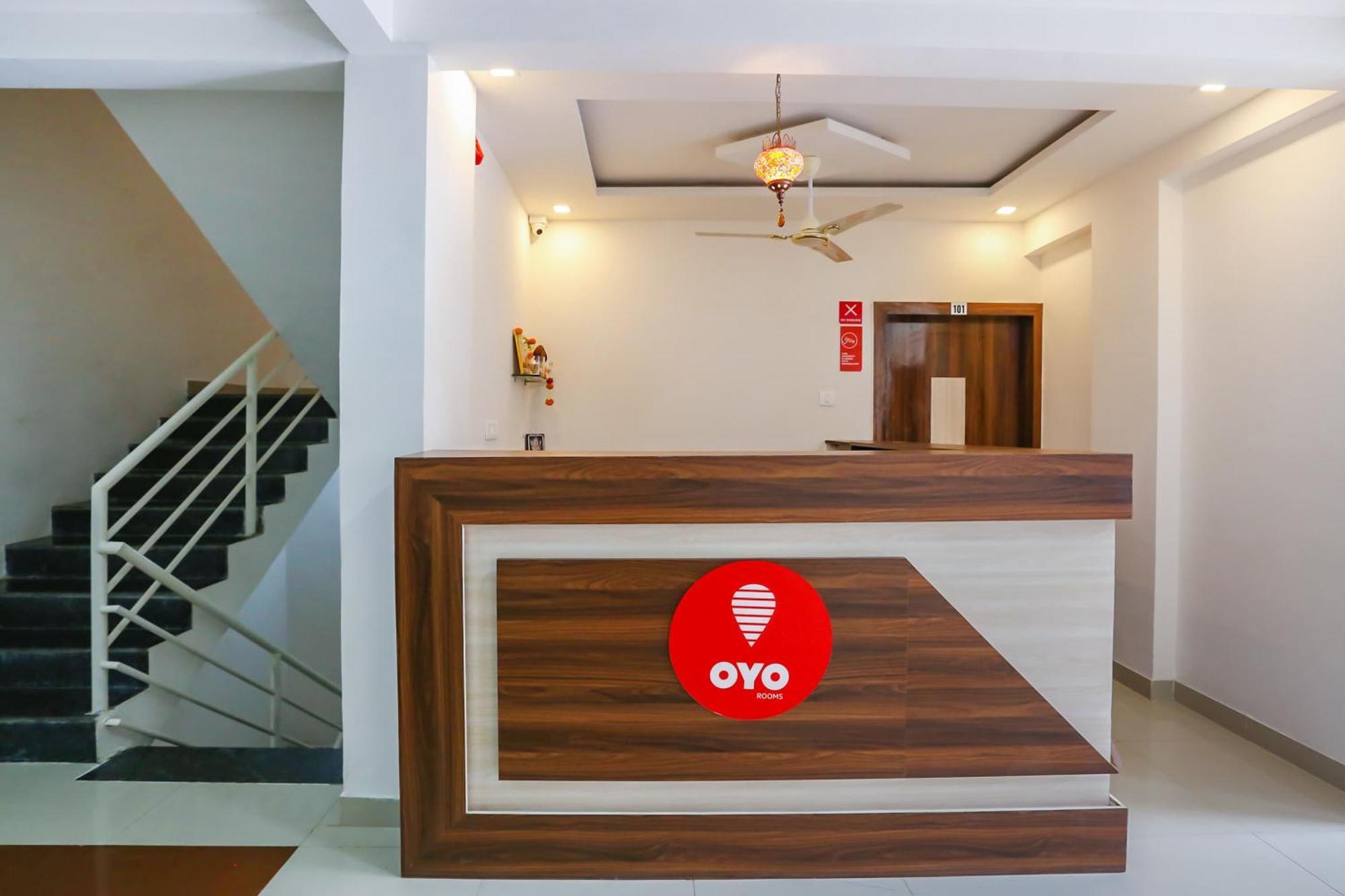 Hotel O Pingara Executive Phursungi Ngoại thất bức ảnh